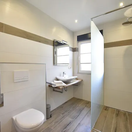 Cozy In With Private Terrace Daire